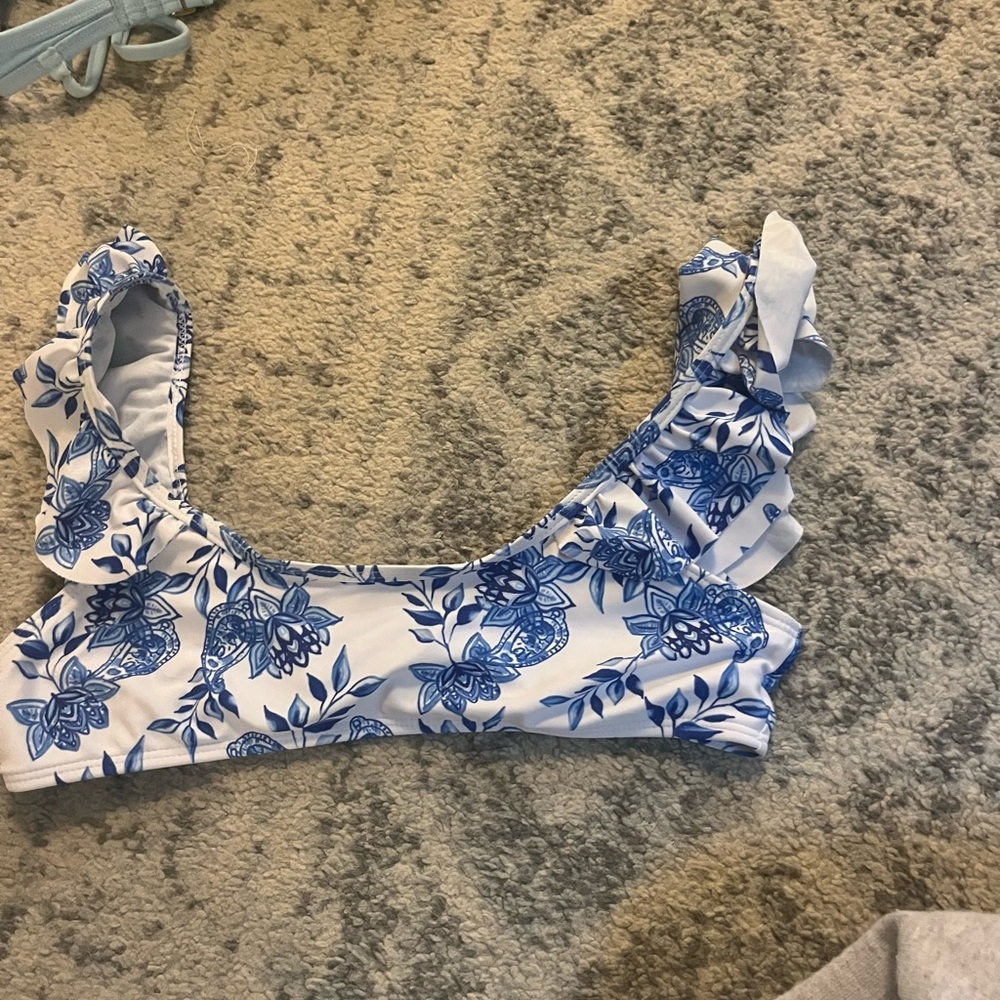 Triangl floral bikini top